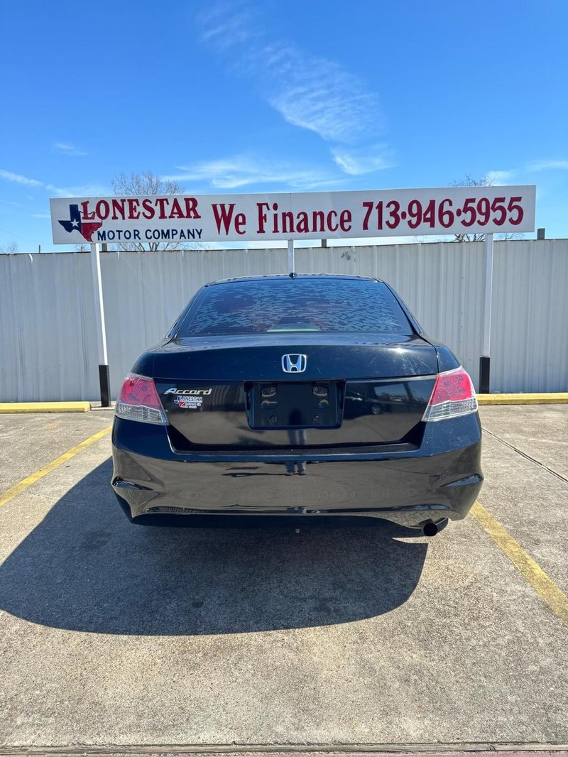 Honda Accord Sedan Vehicle Full-screen Gallery Image 04