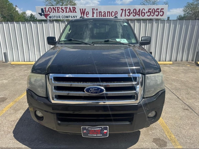 Ford Expedition EL Vehicle Full-screen Gallery Image 03