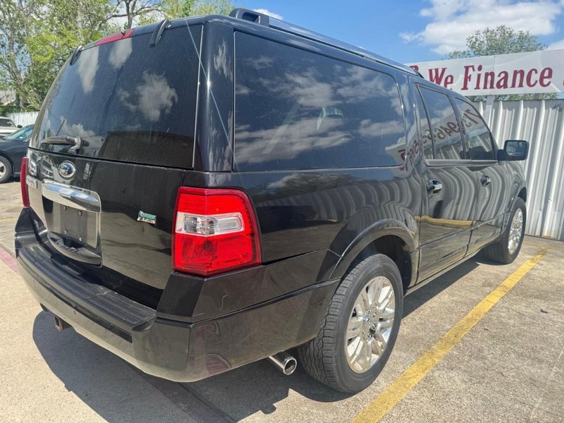 Ford Expedition EL Vehicle Full-screen Gallery Image 06