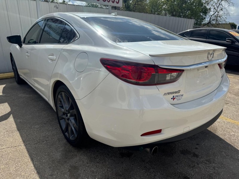 Mazda MAZDA6 Vehicle Full-screen Gallery Image 05