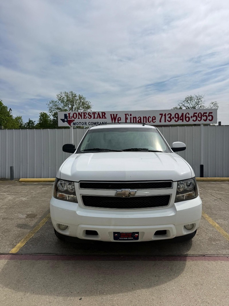 Chevrolet Tahoe Vehicle Full-screen Gallery Image 03