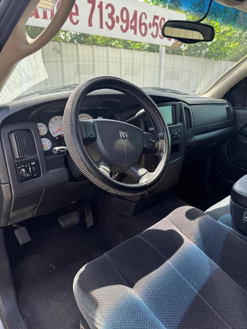 Dodge Ram 1500 Vehicle Full-screen Gallery Image 08