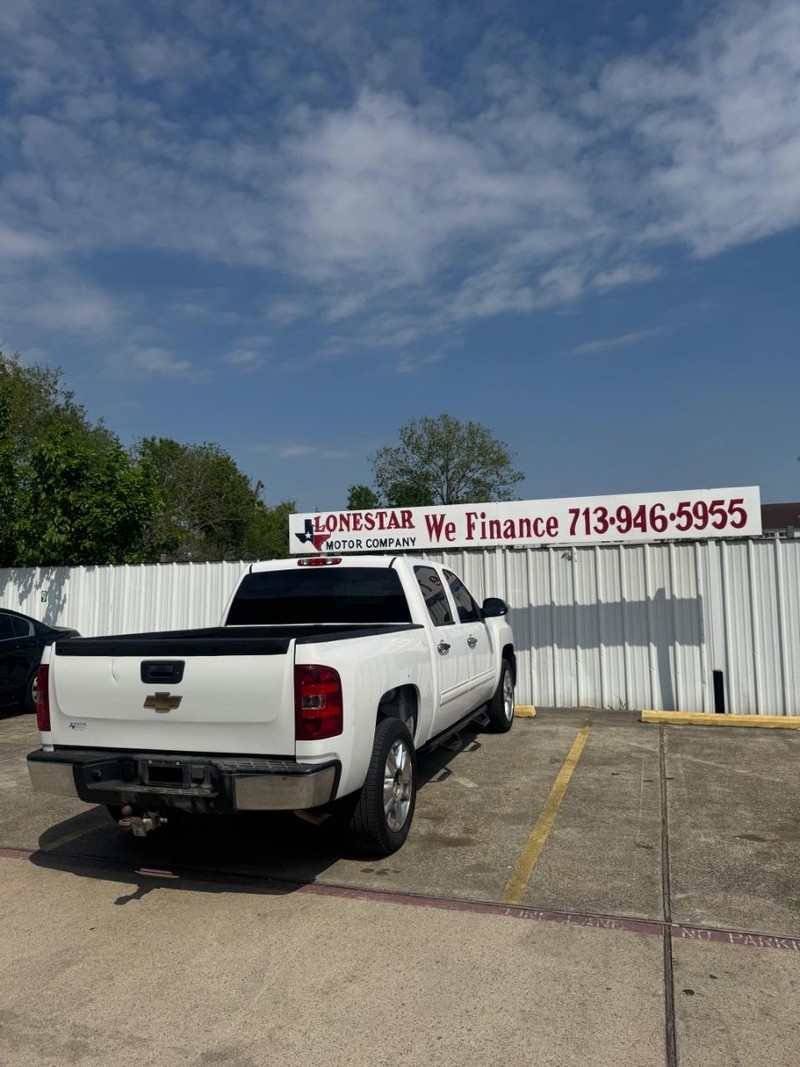 Chevrolet Silverado 1500 Vehicle Full-screen Gallery Image 06