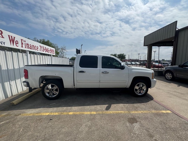 Chevrolet Silverado 1500 Vehicle Full-screen Gallery Image 07