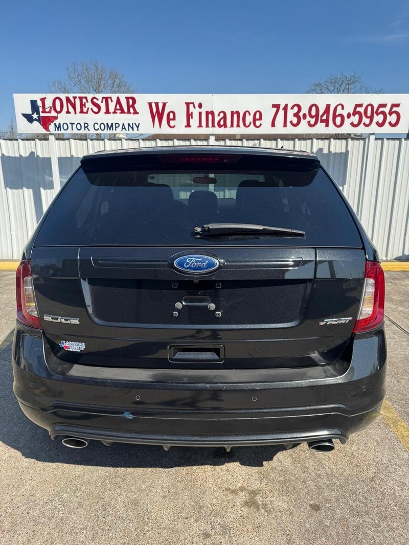 Ford Edge Vehicle Full-screen Gallery Image 04