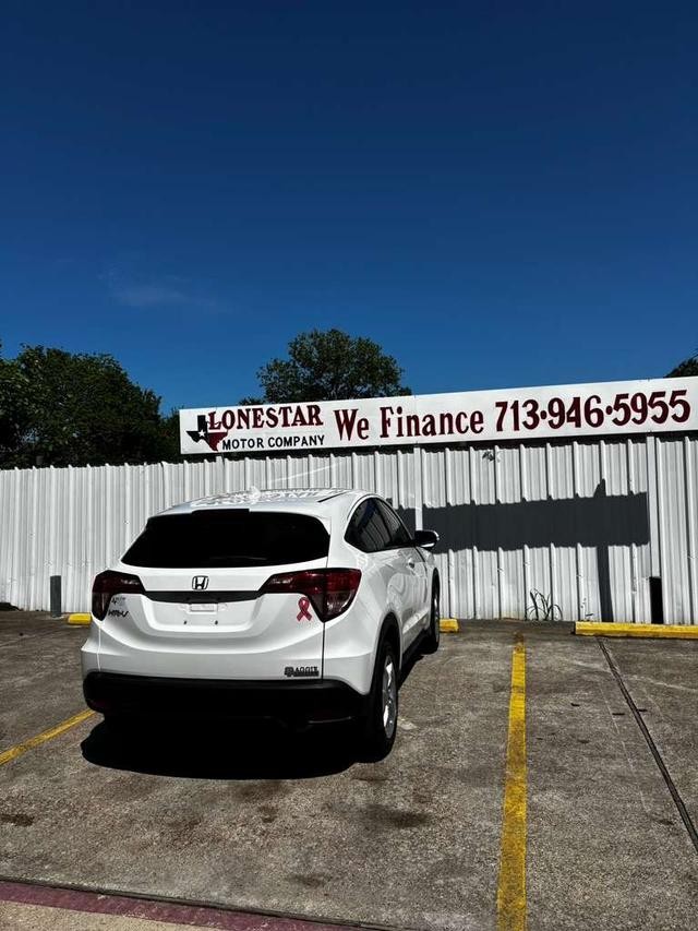 Honda HR-V Vehicle Full-screen Gallery Image 05