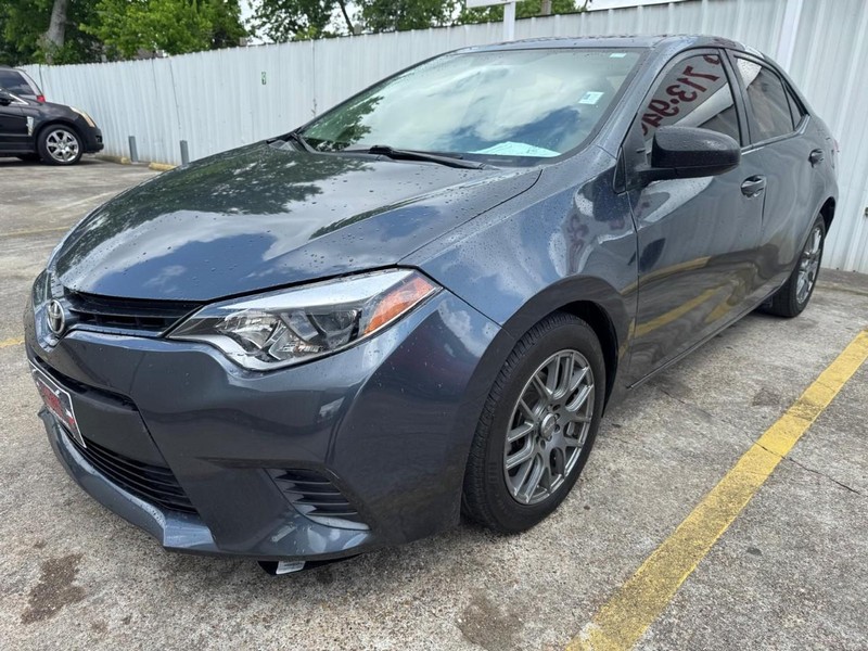 Toyota Corolla Vehicle Full-screen Gallery Image 02