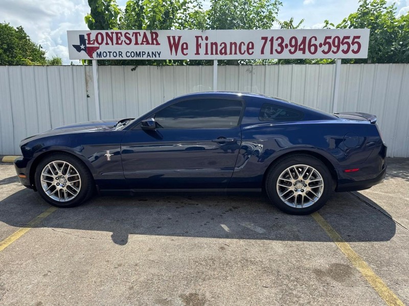 Ford Mustang Vehicle Full-screen Gallery Image 07