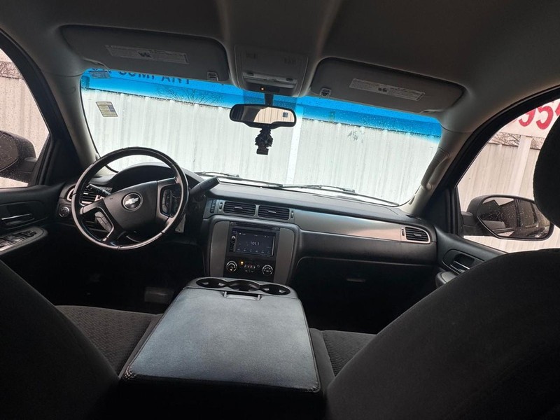 Chevrolet Tahoe Vehicle Full-screen Gallery Image 08