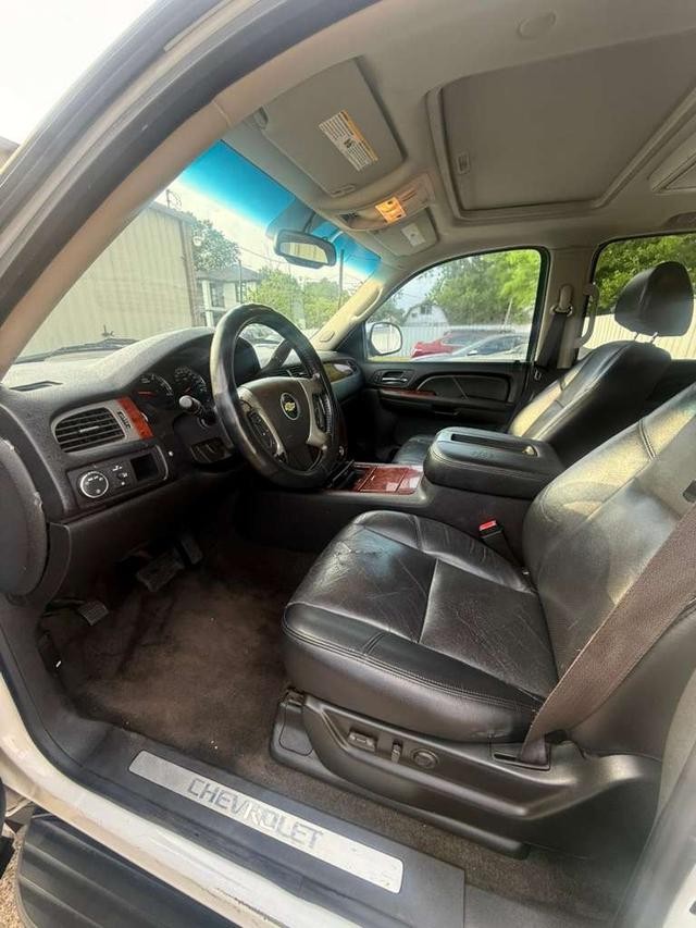 Chevrolet Avalanche Vehicle Full-screen Gallery Image 07