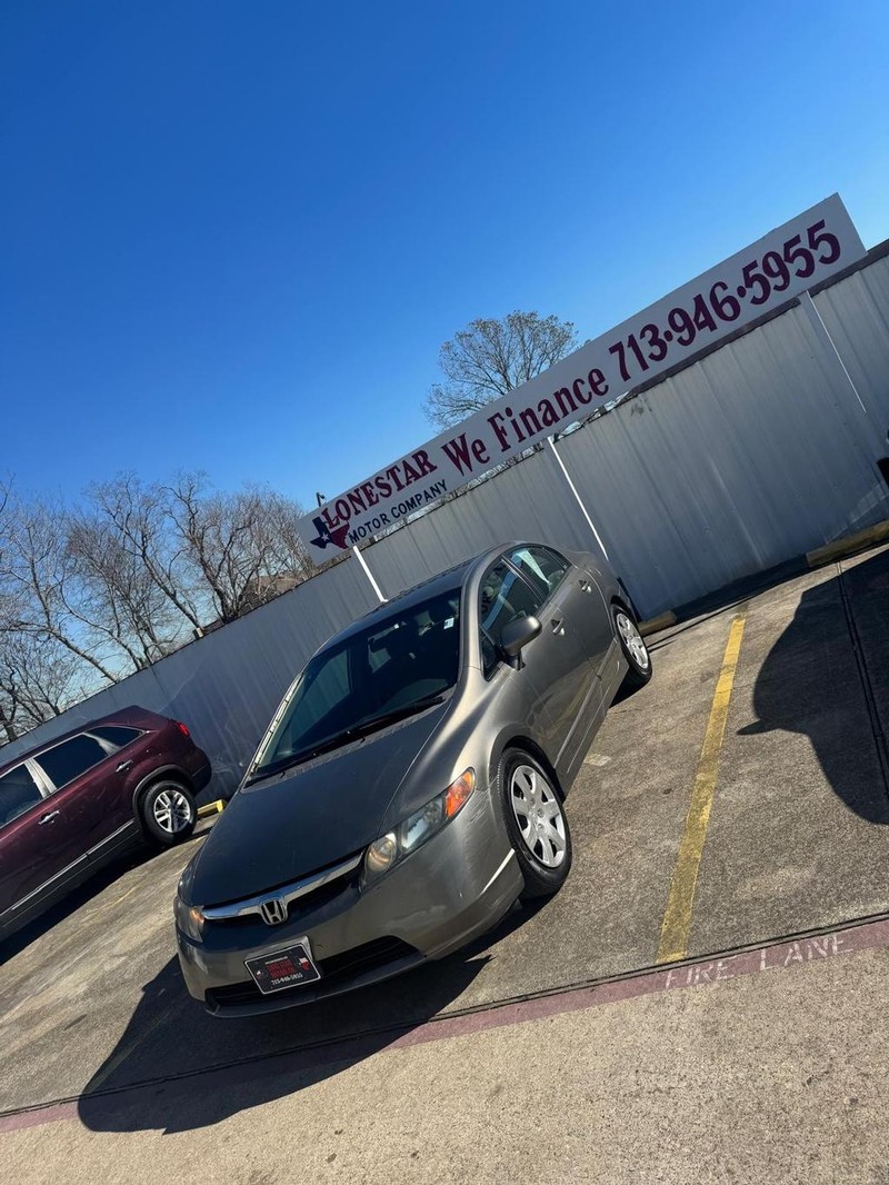 Honda Civic Sedan Vehicle Full-screen Gallery Image 02