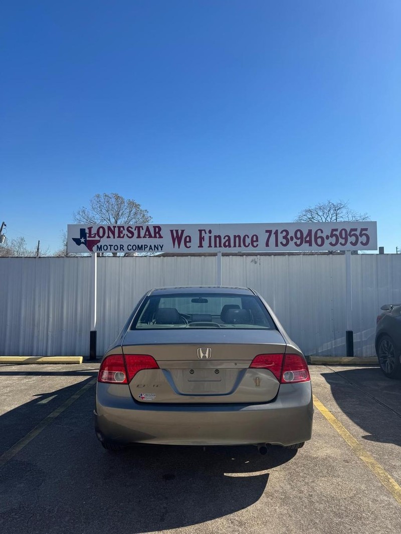 Honda Civic Sedan Vehicle Full-screen Gallery Image 04