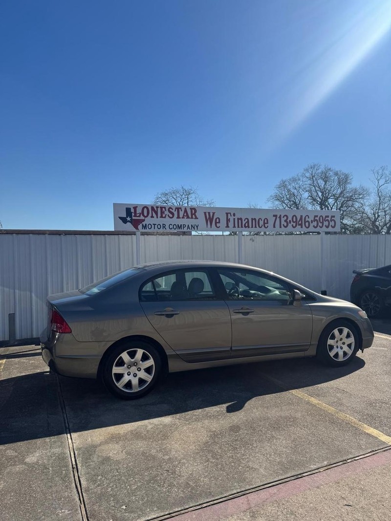 Honda Civic Sedan Vehicle Full-screen Gallery Image 07