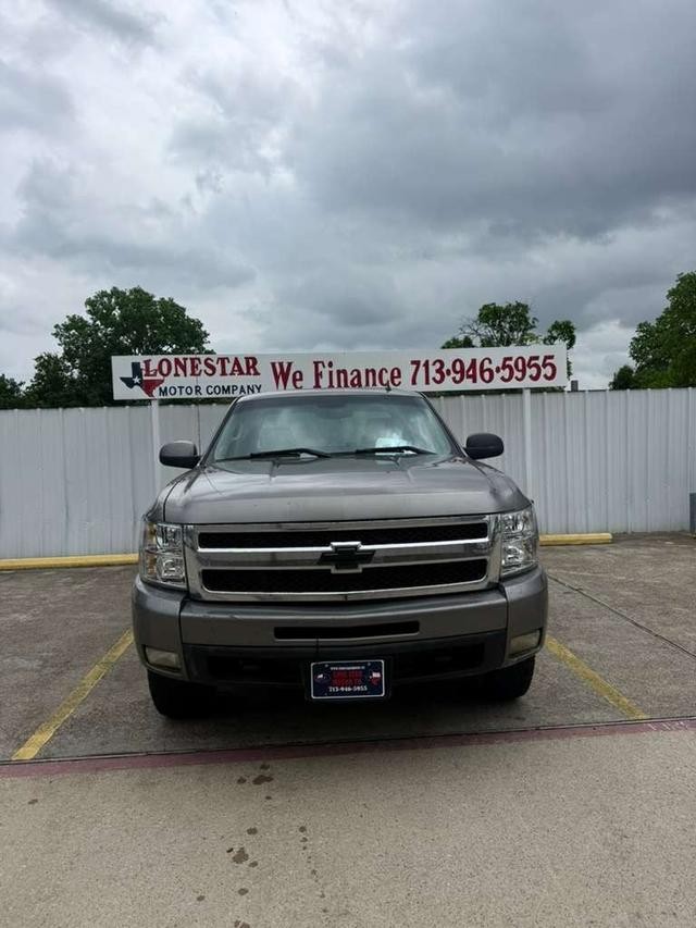 Chevrolet Silverado 1500 Vehicle Full-screen Gallery Image 03