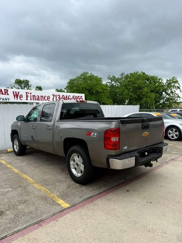 Chevrolet Silverado 1500 Vehicle Full-screen Gallery Image 05