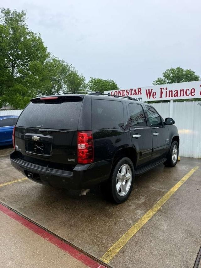 Chevrolet Tahoe Vehicle Full-screen Gallery Image 05