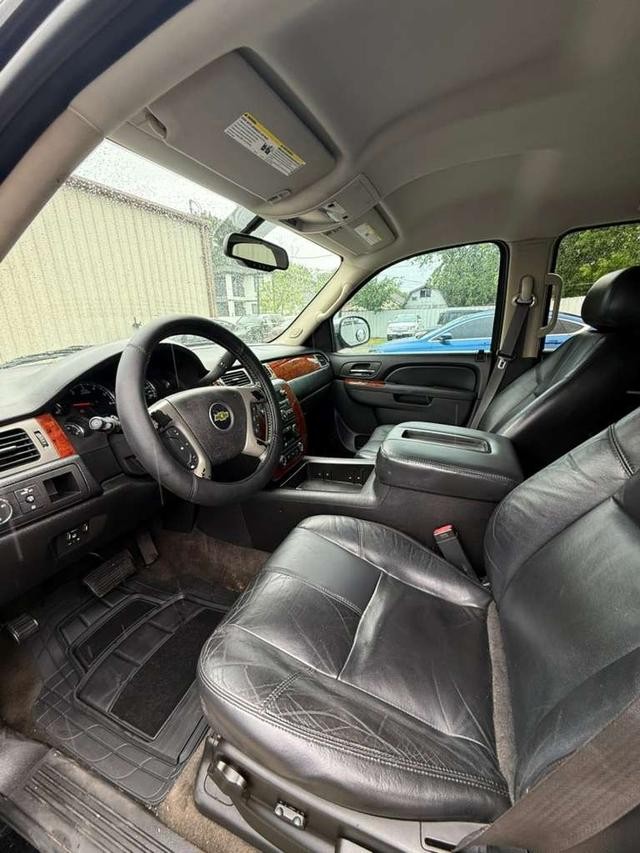 Chevrolet Tahoe Vehicle Full-screen Gallery Image 07