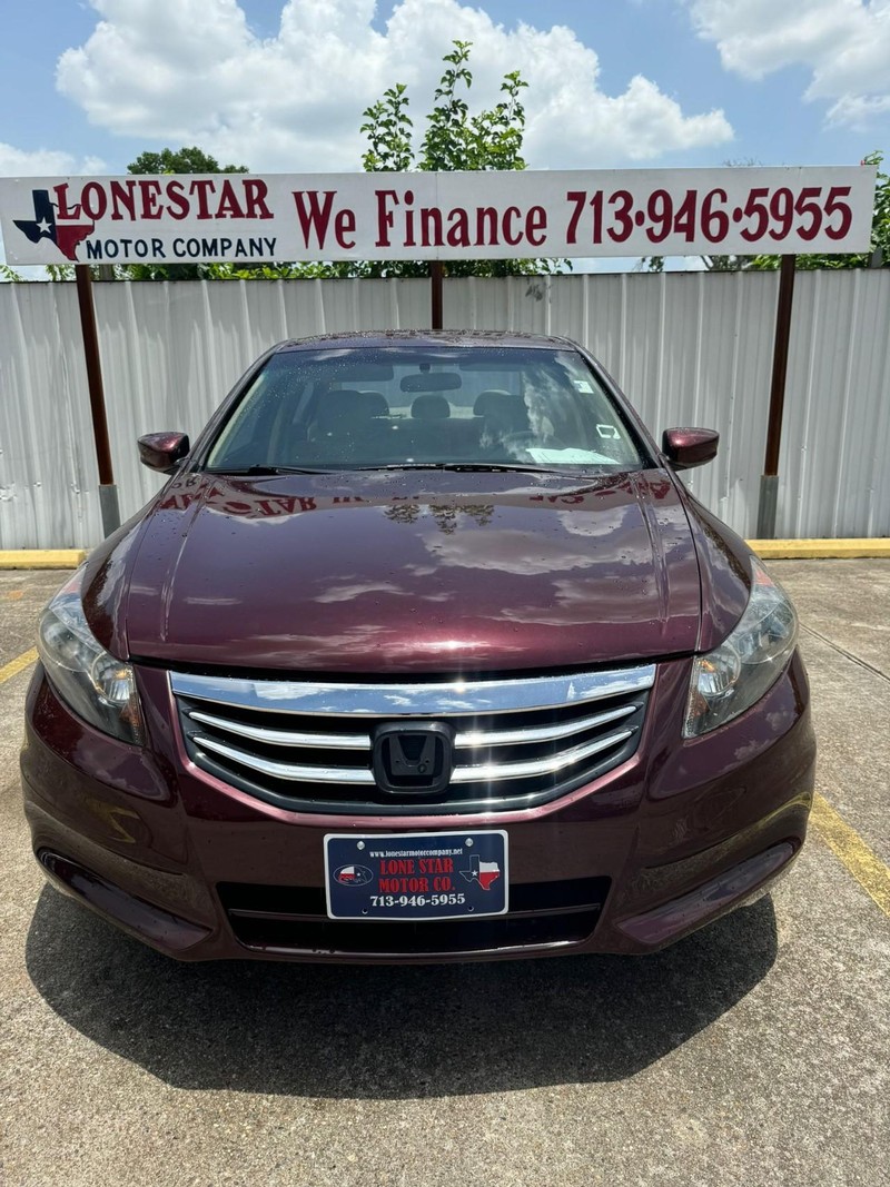 Honda Accord Sedan Vehicle Full-screen Gallery Image 03