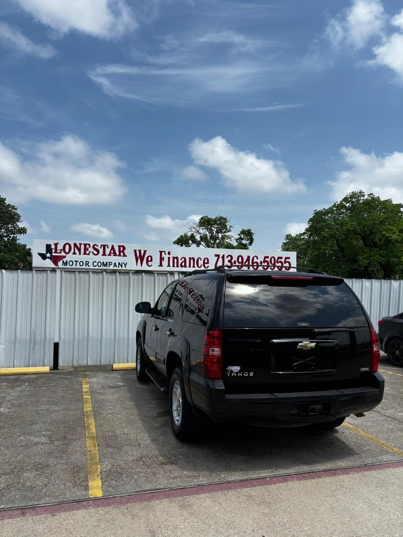 Chevrolet Tahoe Vehicle Full-screen Gallery Image 06