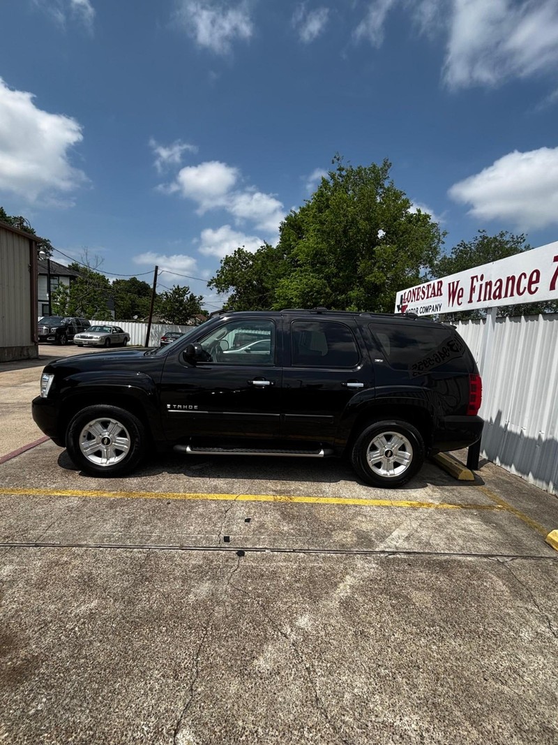 Chevrolet Tahoe Vehicle Full-screen Gallery Image 07