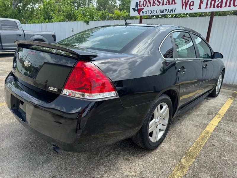 Chevrolet Impala Vehicle Full-screen Gallery Image 05
