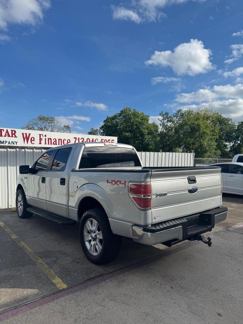 Ford F-150 Vehicle Full-screen Gallery Image 05