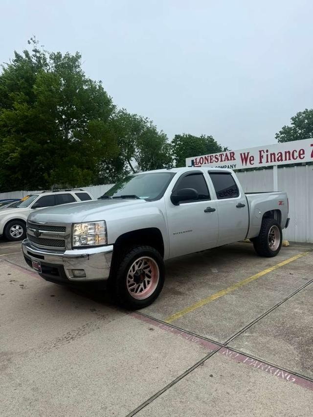 Chevrolet Silverado 1500 Vehicle Full-screen Gallery Image 02