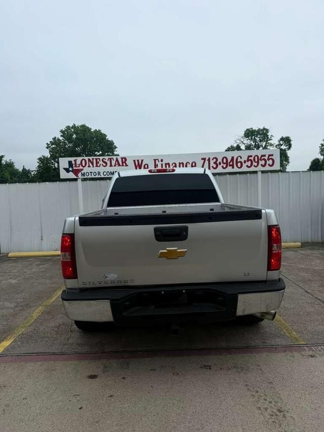 Chevrolet Silverado 1500 Vehicle Full-screen Gallery Image 04