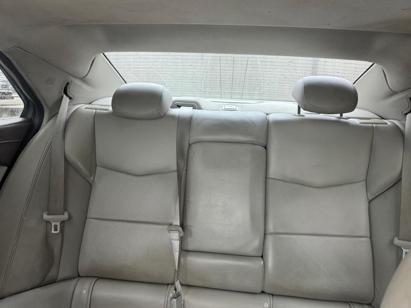 Cadillac ATS Vehicle Full-screen Gallery Image 10