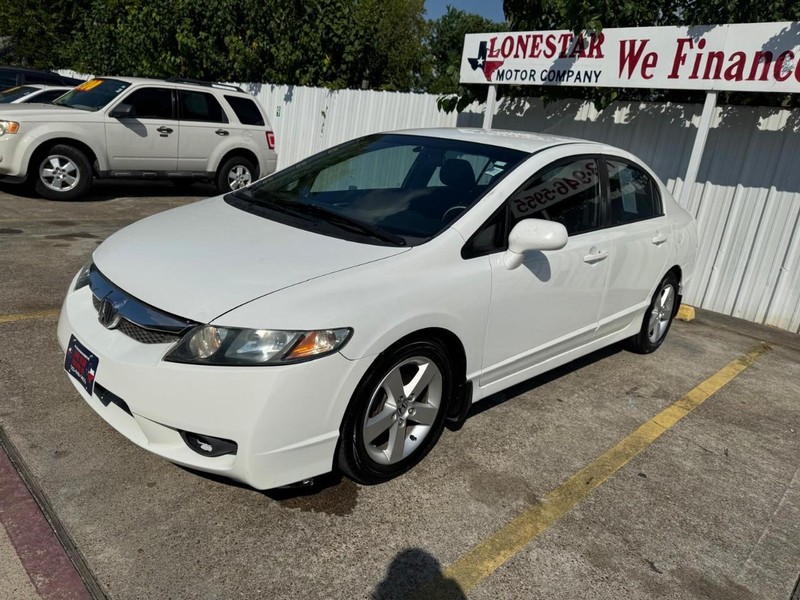 Honda Civic Sedan Vehicle Full-screen Gallery Image 02