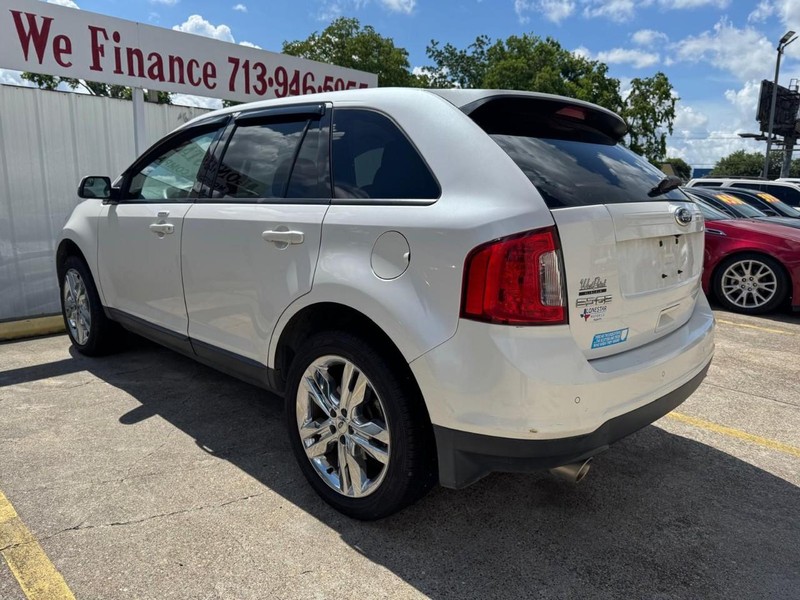 Ford Edge Vehicle Full-screen Gallery Image 05