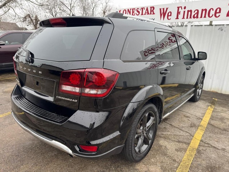 Dodge Journey Vehicle Full-screen Gallery Image 05