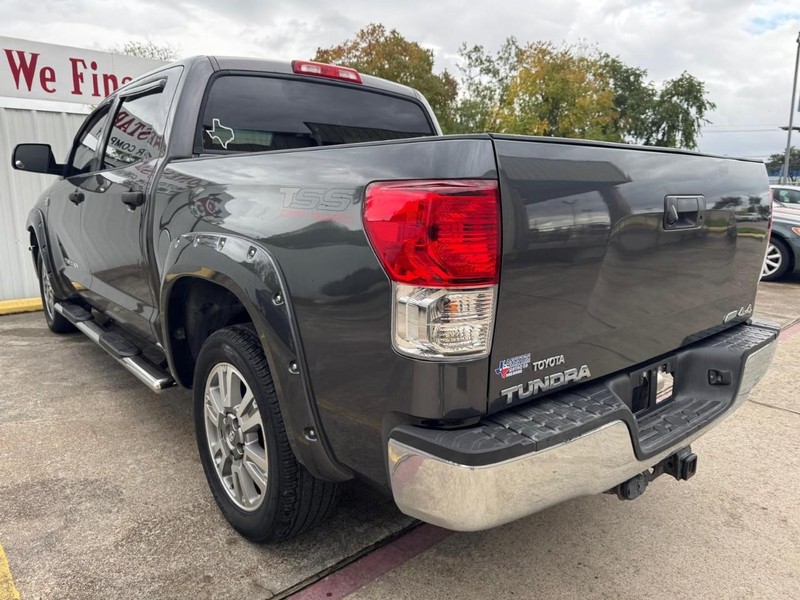 Toyota Tundra 4WD Truck Vehicle Full-screen Gallery Image 06