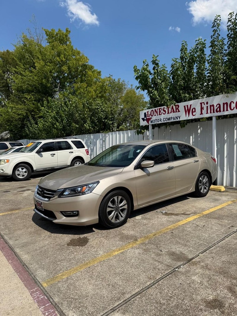 Honda Accord Sedan Vehicle Full-screen Gallery Image 02