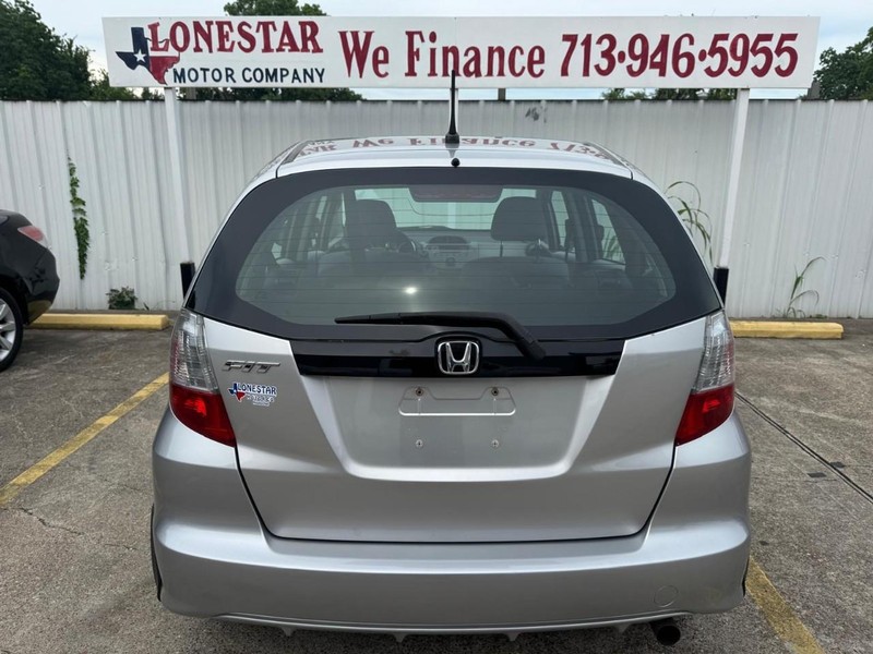 Honda Fit Vehicle Full-screen Gallery Image 04