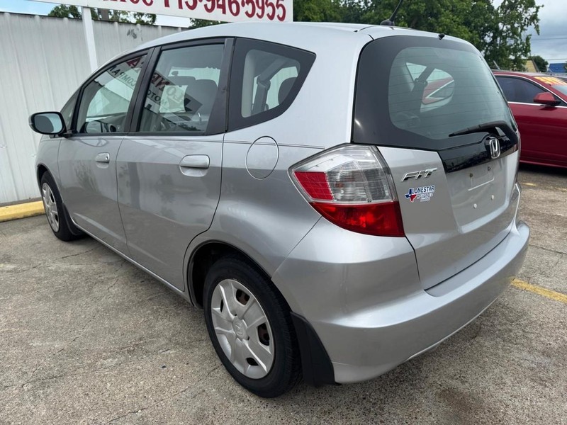 Honda Fit Vehicle Full-screen Gallery Image 06