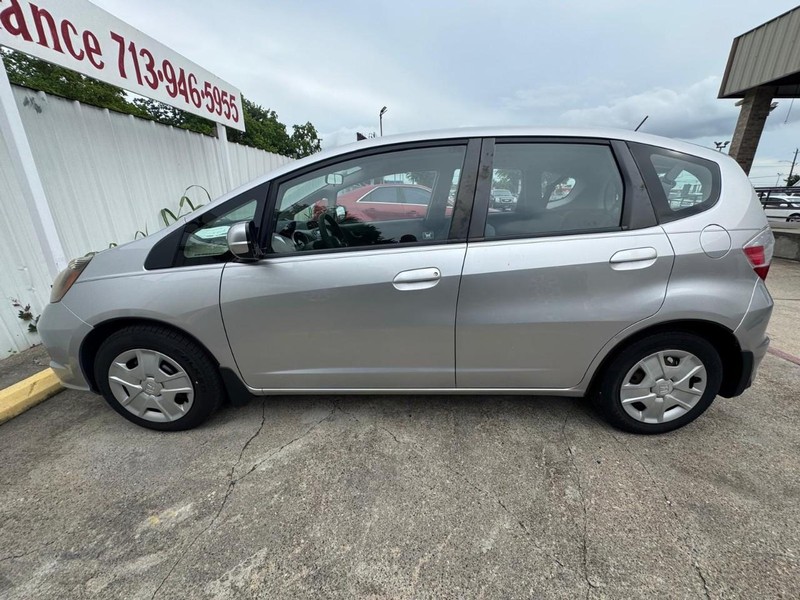 Honda Fit Vehicle Full-screen Gallery Image 07