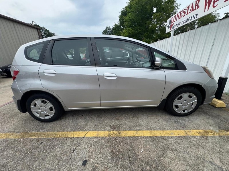 Honda Fit Vehicle Full-screen Gallery Image 08