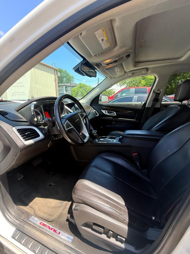 GMC Terrain Vehicle Full-screen Gallery Image 07
