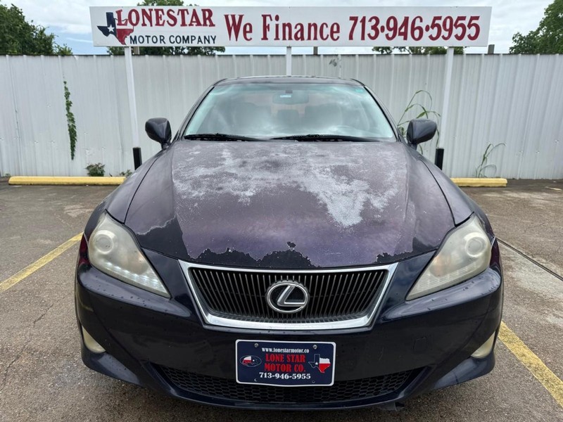 Lexus IS 250 Vehicle Full-screen Gallery Image 03