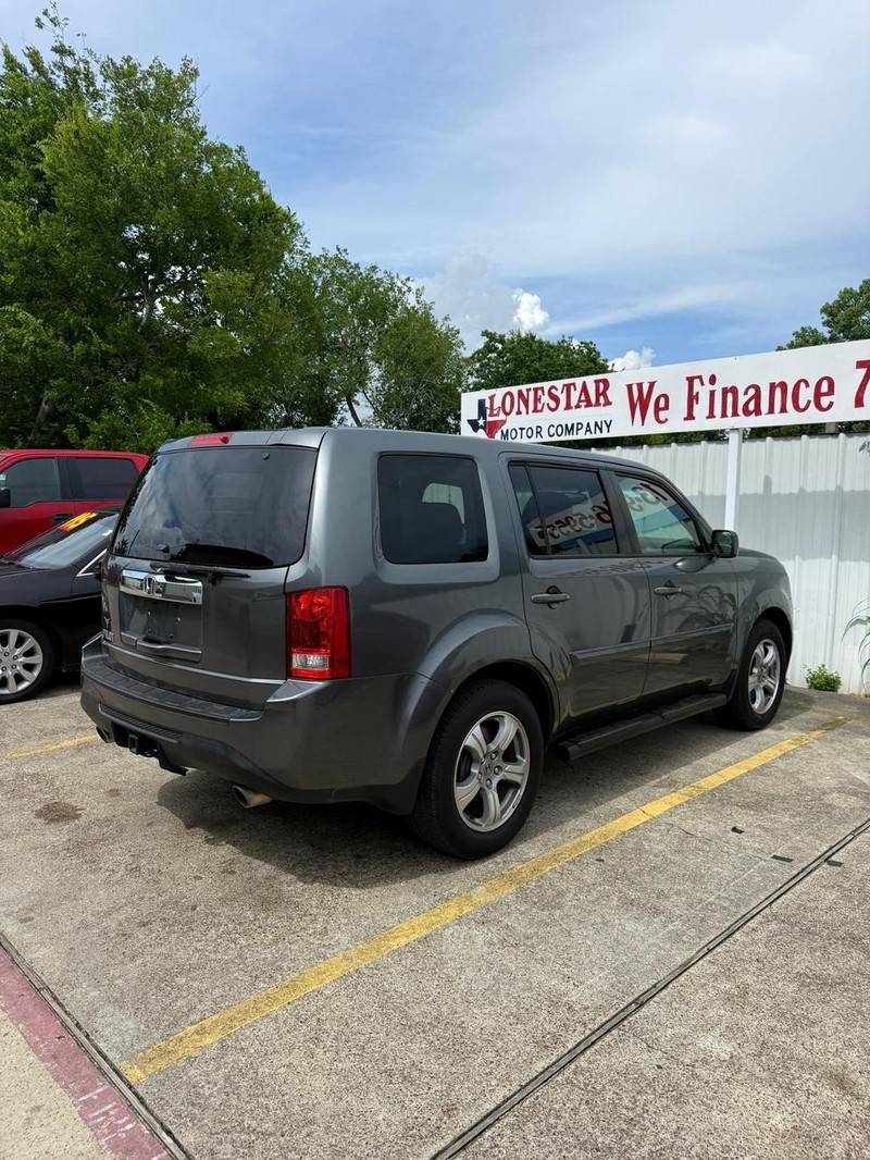 Honda Pilot Vehicle Full-screen Gallery Image 05