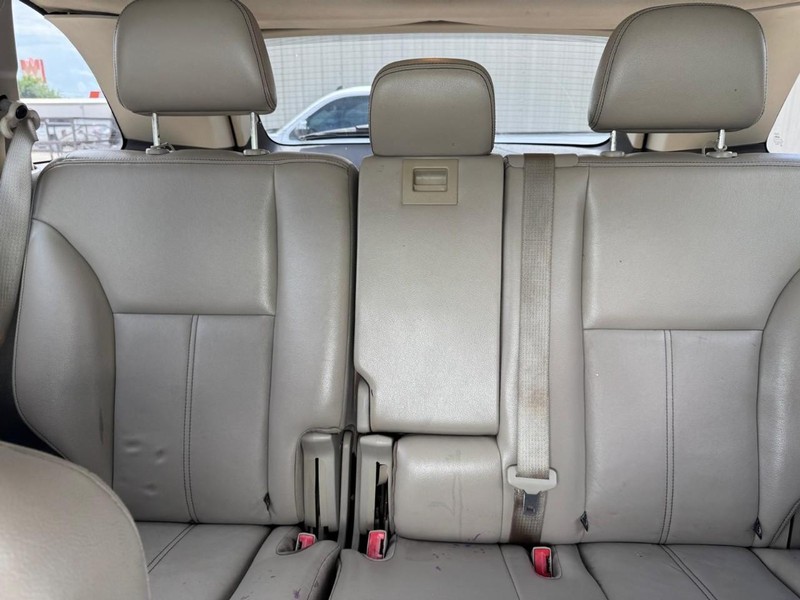 Ford Edge Vehicle Full-screen Gallery Image 07