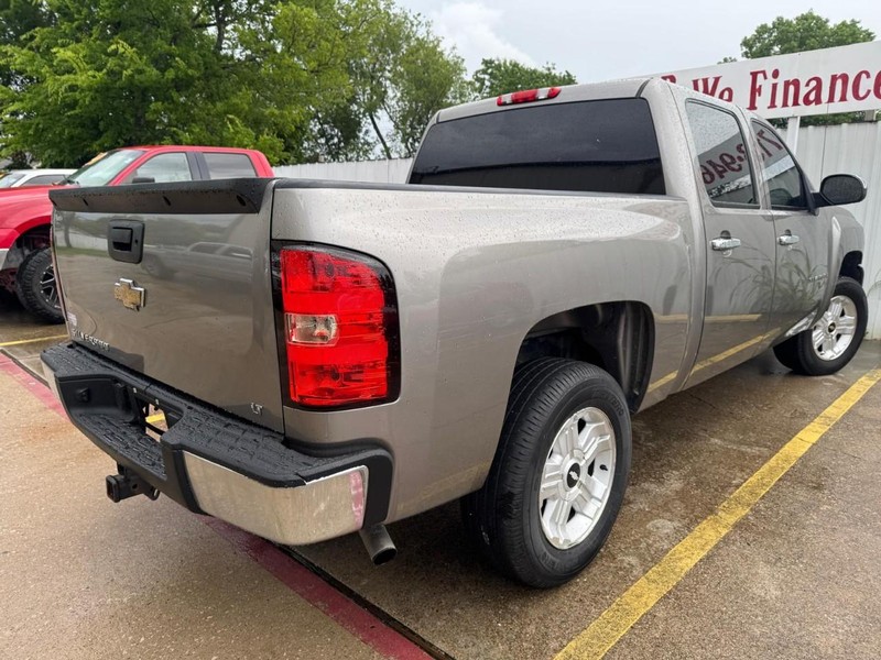 Chevrolet Silverado 1500 Vehicle Full-screen Gallery Image 06
