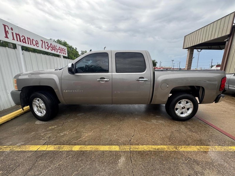 Chevrolet Silverado 1500 Vehicle Full-screen Gallery Image 07