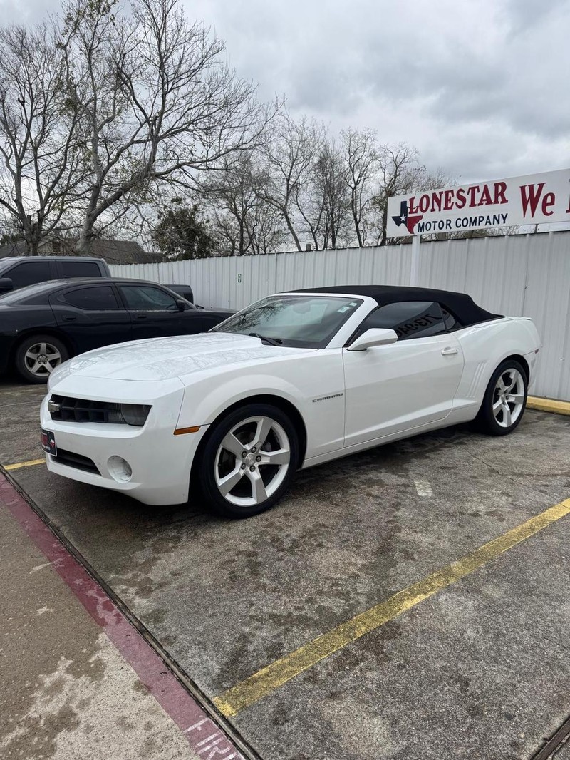Chevrolet Camaro Vehicle Full-screen Gallery Image 02