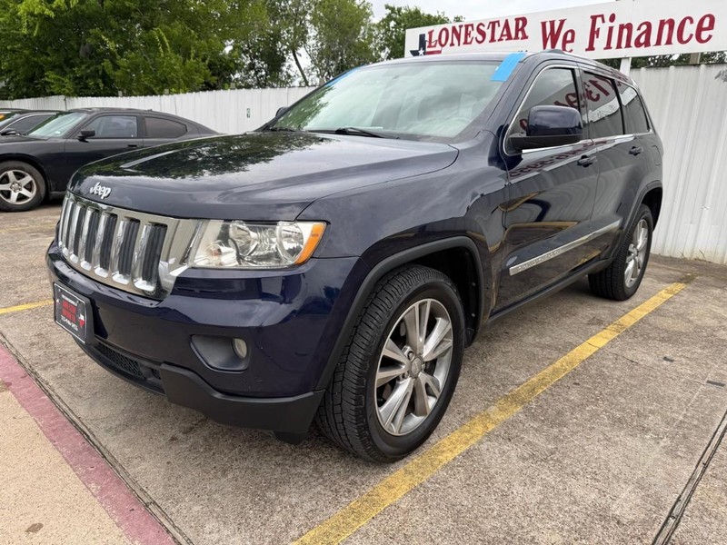 Jeep Grand Cherokee Vehicle Full-screen Gallery Image 02