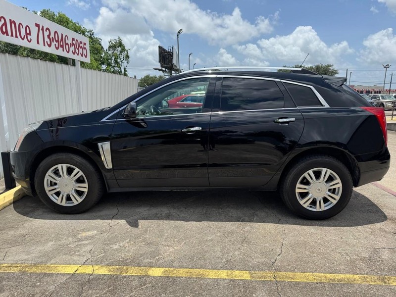 Cadillac SRX Vehicle Full-screen Gallery Image 07