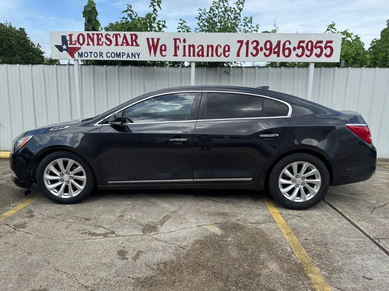 Buick LaCrosse Vehicle Full-screen Gallery Image 07