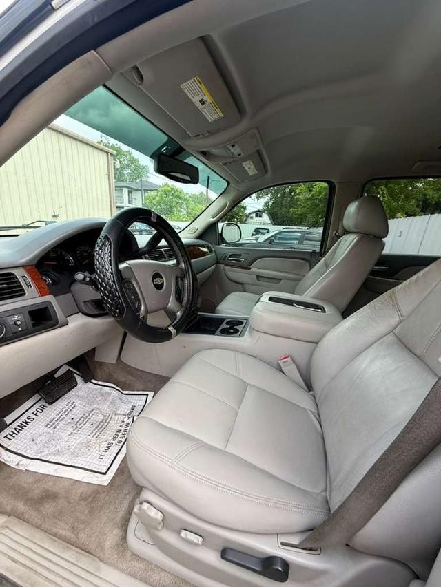 Chevrolet Tahoe Vehicle Full-screen Gallery Image 07