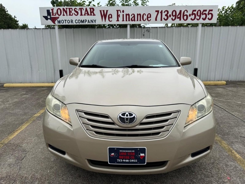 Toyota Camry Vehicle Full-screen Gallery Image 03